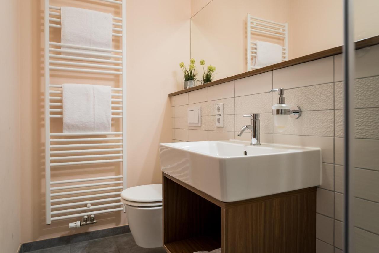 Point Hotel Apartments And Rooms Dresden Exterior foto
